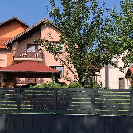 Apartments Dedic Dubrave Gornje Экстерьер фото